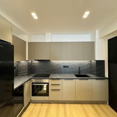 Portstay - Complex N71 Pire Dış mekan fotoğraf
