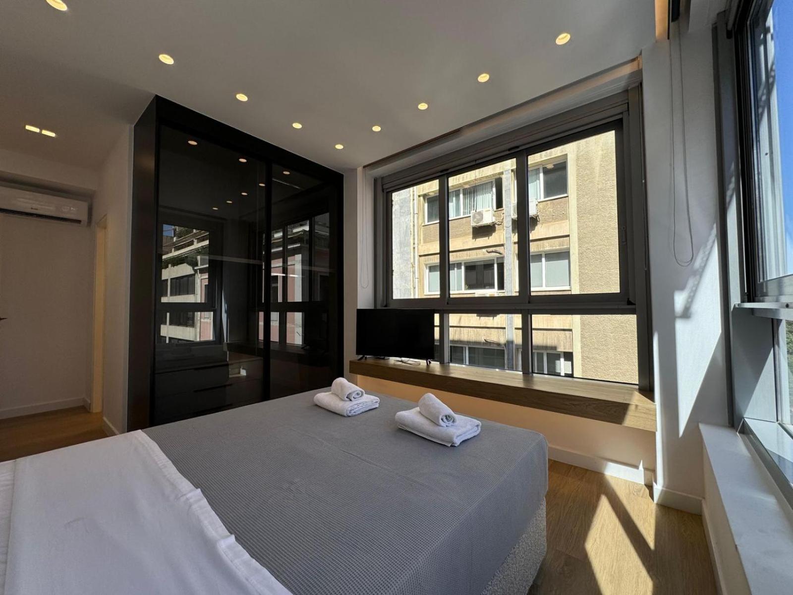 Portstay - Complex N71 Pire Dış mekan fotoğraf