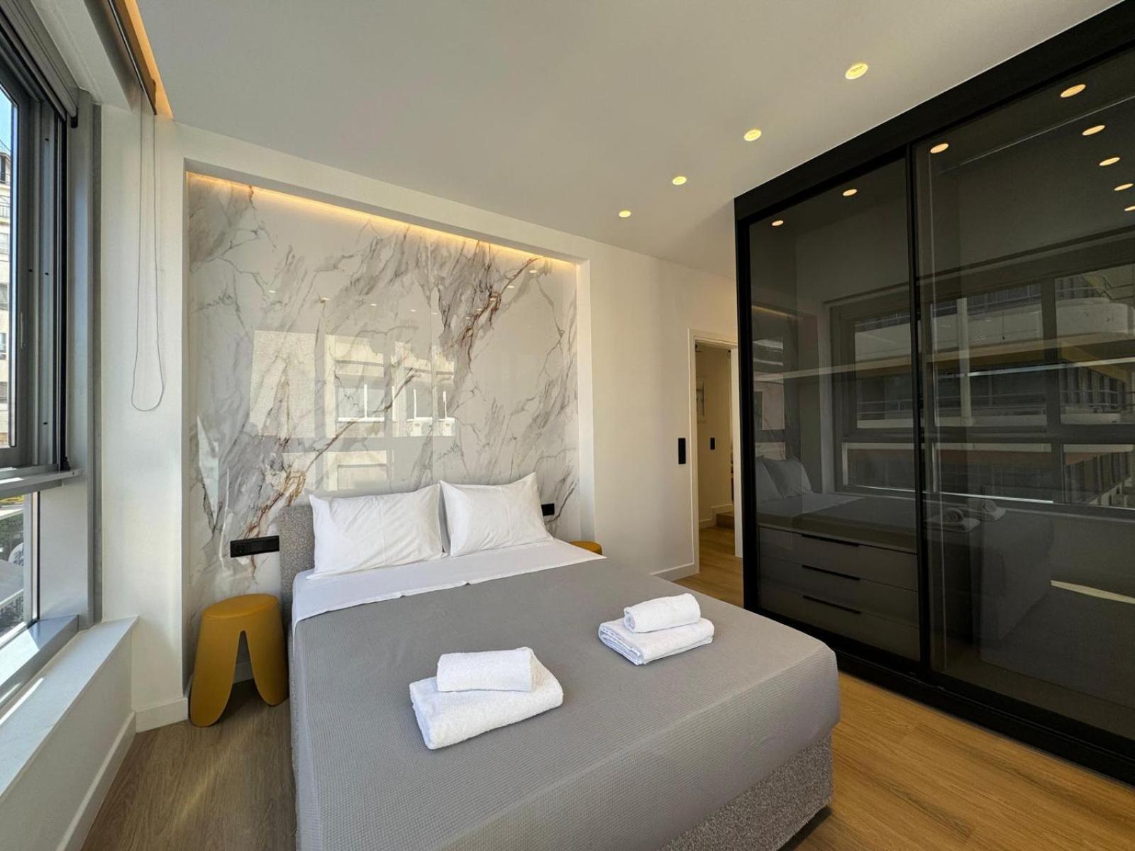 Portstay - Complex N71 Pire Dış mekan fotoğraf