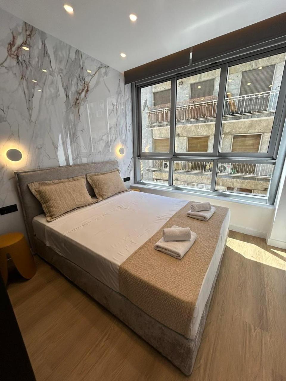 Portstay - Complex N71 Pire Dış mekan fotoğraf